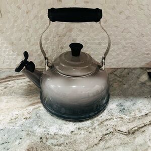 Le Creuset Enamel on Steel 1.7 Quart Whistling Tea Kettle Flint-Oyster Grey